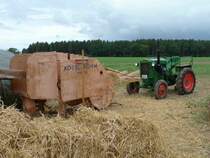 =11er Deutz treibt eine Ködel & Böhm Rhön 55 am Baiersröder Hof, August 2012