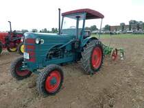 Hanomag steht bereit f�r die n�chste Vorf�hrung am Baiersr�der Hof, August 2012

