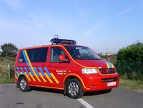 Einsatzleitwagen Volkswagen Multivan T5 Inneneinrichtung Somati der Feuerwehr Koksijde, Aufnahme am 09.09.2006