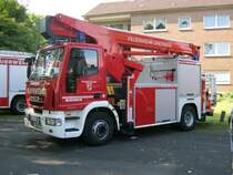 Teleskopmast (TM 27) der Freiwilligen Feuerwehr Grefrath, Lschzug Grefrath.

Technische Daten:

Iveco Eurocargo 160 E 25
Aufbau der Firmen Ruthmann & Magirus

Beim TDOT ist am 9.9.12 die TM 27 in Grefrath aufgenommen worden