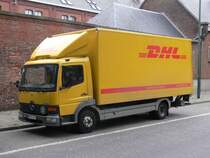 LKW Mercedes-Benz Atego von DHL, Aufnahme am 21.07.2010 in Etterbeek