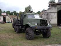 Kraz 255B als Langholztranporter beim Oldtimertreffen in Finowfurt .08.09.2012