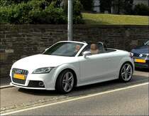 Audi TTS Roadster mit offenem Verdeck. 16.06.08