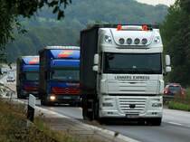 DAF XF und zwei Actros Sattelzge am 11.09.2012 auf der A4 kurz vor der Niederlndischen Grenze. 