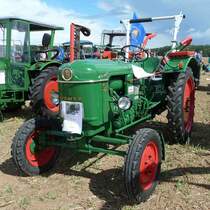 D25 aus der Deutz-Familie steht im August 2012 am Baiersrder Hof