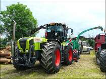 Claas Traktor aufgenommen am 14.06.08.