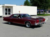Old Car Festival Aarburg - Dunkelroter Chrysler New Yorker zu Besuch in Aarburg am 08.09.2012