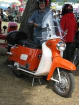 Motorroller Tatran 125 beim 16. Oldtimer- und Traktorentreffen, Alt Schwerin/Meckl. [08.08.2009]

