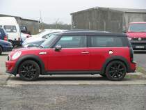 Kombi MINI ... aus der Hansestadt Lbeck (HL) beim Oldtimer-Treffen in Lbeck-Blankensee, Lbeck [29.04.2012]
