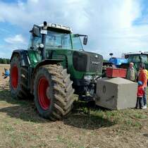 Fendt 920 steht im August 2012 am Baiersrder Hof