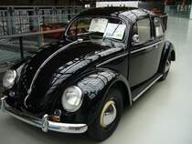 VW Typ 1  Kfer  des Jahrganges 1956 als Exportmodell. Classic Remise Dsseldorf am 15.09.2012.