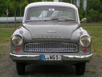 Wartburg 311 Luxus aus dem Baujahr 1959. Dieser Wartburg ist seit Dezember 1993 in meinem Besitz und war mein erstes Auto (ich war erst 16!) womit ich mir einen lang gehegten Wunsch erfllt habe! Seither wird er gehtschelt und gepflegt und im Sommer bei schnem Wetter regelmig bewegt.
