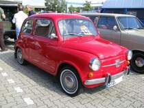 Kleinwagen FIAT 600 D (Seicento), gebaut zwischen 1960 und 1969, aus dem Landkreis Stade (STD), gesehen beim Oldtimer-Event des TV Nord, Hamburg [16.09.2012]
