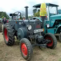 Lanz steht am Baiersr�der Hof anl. Oldtimeraustellung im August 2012
