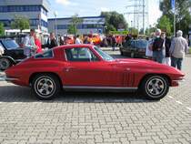 Roadester Corvette Sting Ray aus dem Landkreis Stormarn (OD) gesehen beim Oldtimer-Event des TV Nord, Hamburg [16.09.2012]
 
