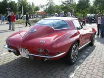Roadester Corvette Sting Ray aus dem Landkreis Stormarn (OD) gesehen beim Oldtimer-Event des T�V Nord, Hamburg [16.09.2012]
