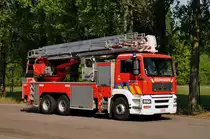 Gelenkmastb�hne MAN TGA 26.350 6x4 Aufbau Magirus ALP320 der BF Antwerpen, Wache Linkeroever, Aufnahme am 22.04.2011