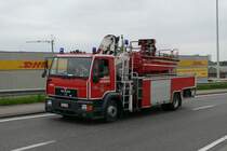 Gertewagen-Boot MAN 15.224 LC Aufbau Rosenbauer Belgium der BF Antwerpen, beim Umzug in die neue Hauptfeuerwache, Aufnahme am 06.05.2009