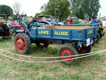 Lanz Alldog, gesehen am Baiersröder Hof im August 2012 

