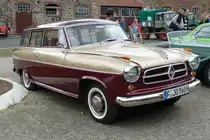 Borgward Isabella Kombi, gesehen am Baiersr�der Hof im August 2012 