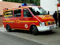 VW LT als Einsatzleitfahrzeug der am Baiersr�der Hof eingesetzten Feuerwehr, August 2012