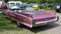 Cadillac Deville Convertible, zweite Baureihe von 1961, US-Car-Show Grefrath 2011-08-21