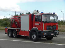 Trockenlschfahrzeug TroLF 6000 MAN 26.364 DFC 6x4 Aufbau Rosenbauer Belgium der BF Antwerpen Wache Lillo, Aufnahme am 12.09.2009