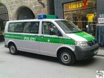 Volkswagen T5 am 21. Juni 2008 in der Innenstadt von Coburg.