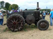 Faszination Lanz (hier mit montierten Klappgreifern) - auch am Baiersr�der Hof im August 2012