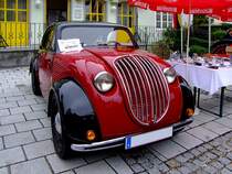 STEYR55(BABY) wurde 1938 mit 24PS produziert, und nimmt Heutztage bei div. Oldtimerveranstaltungen teil; 120902
