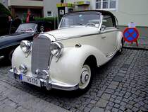 MB 170S Cab-A(W136)wurde im Produktionszeitraum von 1949 bis 1951
mit 830 St�ck gefertigt. und steht nun f�r Sonderfahrten zur Verf�gung; 120902