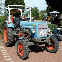 Eicher steht bei der Oldtimerveranstaltung in Angersbach, September 2012

