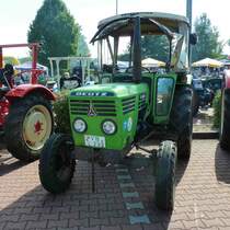 Deutz 4506 steht bei der Oldtimerveranstaltung in Angersbach, September 2012 