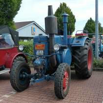 Lanz Bulldog steht bei der Oldtimerveranstaltung in Angersbach, September 2012 

