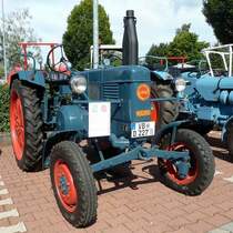 Lanz Bulldog steht bei der Oldtimerveranstaltung in Angersbach, September 2012 

