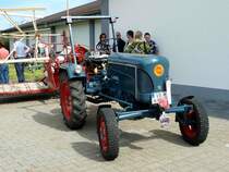 Lanz steht bei der Oldtimerveranstaltung in Angersbach im September 2012 