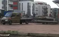 MB Sprinter 311 bringt Rollrasen, ehemaliger G�terbahnhof, rostock 9.10.2012