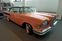 Edsel Ranger, Baujahr 1958, 8-Zyl.Motor mit 6617ccm und 193PS, Vmax.185Km/h, Hymer Museum Bad Waldsee, Aug.2012