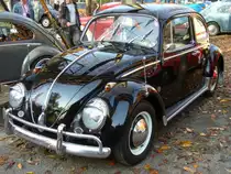 VW Typ 1 1200 Exportmodell des Jahrganges 1962. Der 4-Zylinderboxermotor leistet 34 PS aus 1.192 cm� Hubraum. Historicar Duisburg am 21.10.2012.