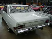 Heckansicht eines Opel Kapit�n A des Jahrganges 1964. Der Wagen stammt aus der Produktion des Werkes Biel/CH. Classic Remise D�sseldorf am 01.11.2012.