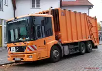 MB Econic 2629 der Stadtentsorgung Rostock (SR) in Rostock Warnem�nde am 23.10.2012