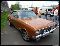 Ein Opel beim Dampfzugtreffen in Bebra am 1. Mai 2010.