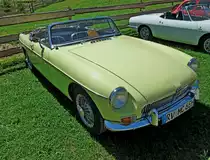 MG (Morris Garages), MGB Baujahr 1968, 100PS, die englische Firma wurde 1923 gegr�ndet, Oldtimertreffen K�rnbach, Aug.2012