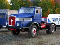 Sattelzugmaschine IFA H 6 aus dem Landkreis Barnim (BAR) gesehen beim 6. Oldtimertreffen im ex. KIW  Vorw�rts  in Schwerin [07.10.2012]
