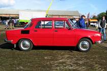 Limousine koda S 100 aus dem ehem. Landkreis Ludwigslust (LWL) gesehen beim 6. Oldtimertreffen im ex. KIW  Vorwrts  in Schwerin [07.10.2012]