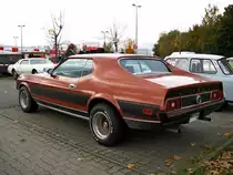 Coup� FORD Mustang aus der Hansestadt Stralsund (HST) fotografiert beim 9. Oldtimertreffen am HEROS-Ostprodukte-Discounter, Rostock/Broderstorf [27.10.2012] 