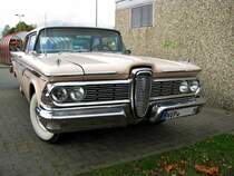 Coup EDSEL Ranger aus dem ehem. Landkreis Nordvorpommern (NVP) fotografiert beim 9. Oldtimertreffen am HEROS-Ostprodukte-Discounter, Rostock/Broderstorf [27.10.2012]