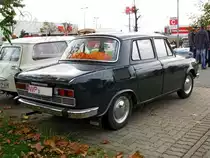 Limousine �koda S 100 aus dem ehem. Landkreis Nordvorpommern (NVP) fotografiert beim 9. Oldtimertreffen am HEROS-Ostprodukte-Discounter, Rostock/Broderstorf [27.10.2012]