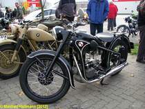 Motorrad EMW R 35/3 aus der Hansestadt Rostock (HRO) fotografiert beim 9. Oldtimertreffen am HEROS-Ostprodukte-Discounter, Rostock/Broderstorf [27.10.2012]