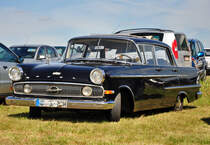 Opel Kapitn am Flugplatz Wershofen-Eifel - 02.09.2012